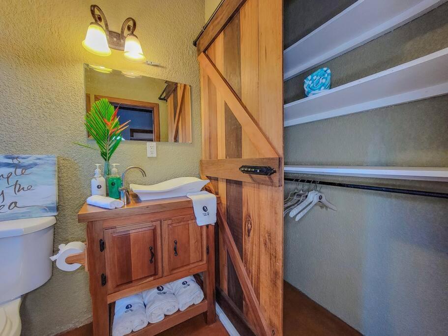 Vive Utila - Bed & Breakfast Exterior foto